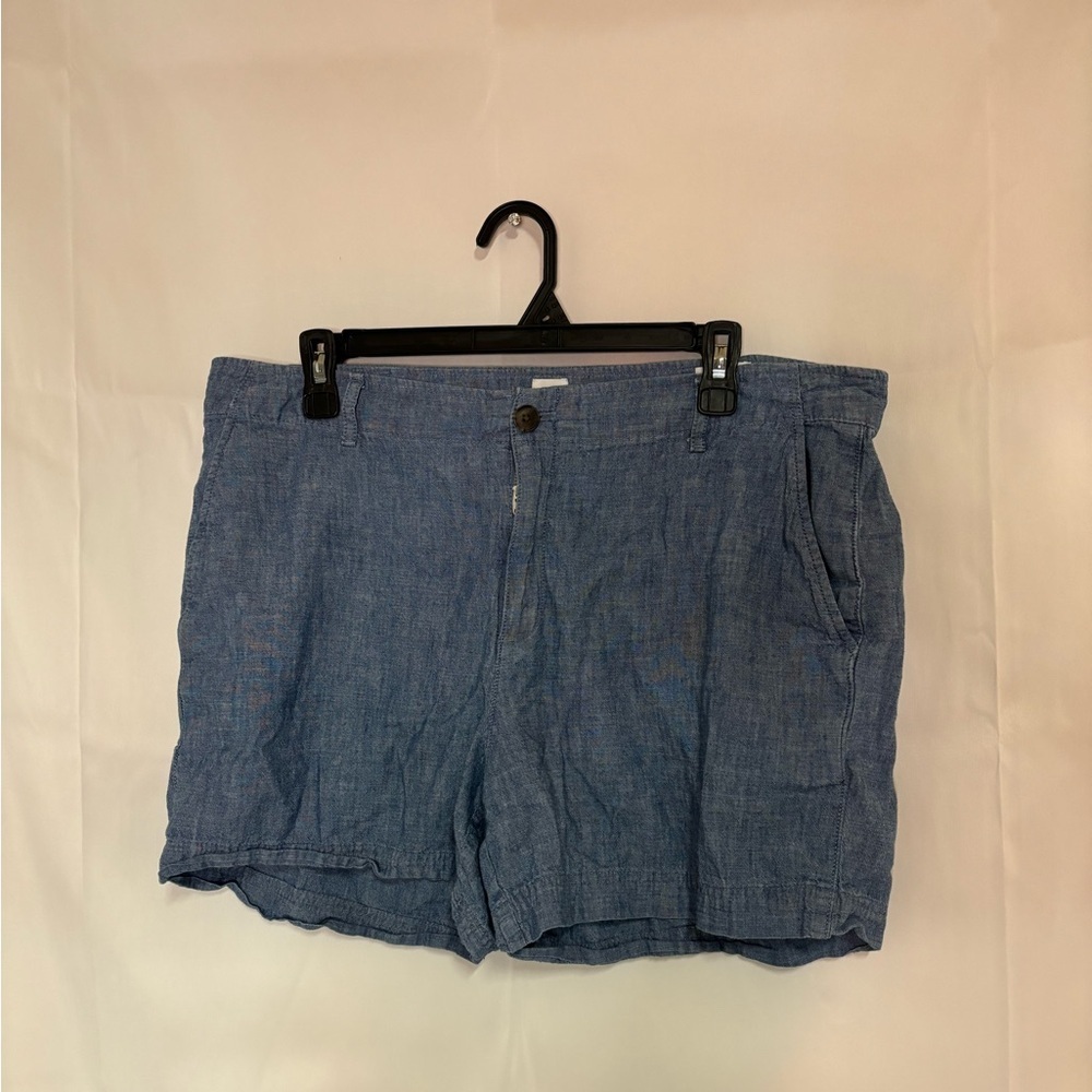 Womens size 14 Gap brand shorts, #L635